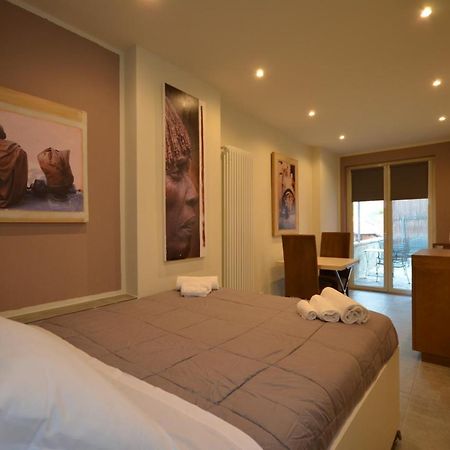 Vila Varennahouse Aston Apt Exteriér fotografie