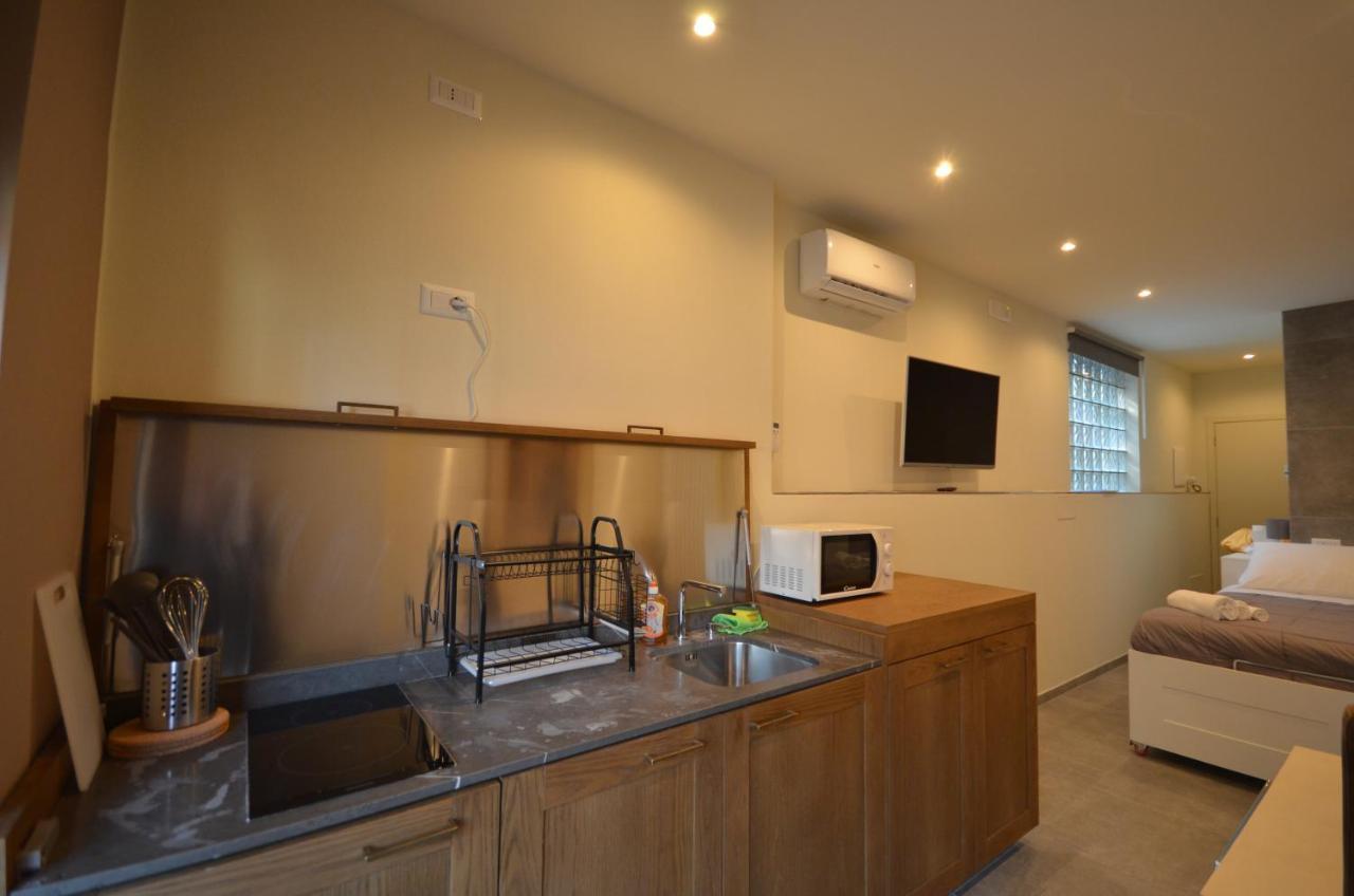 Vila Varennahouse Aston Apt Exteriér fotografie
