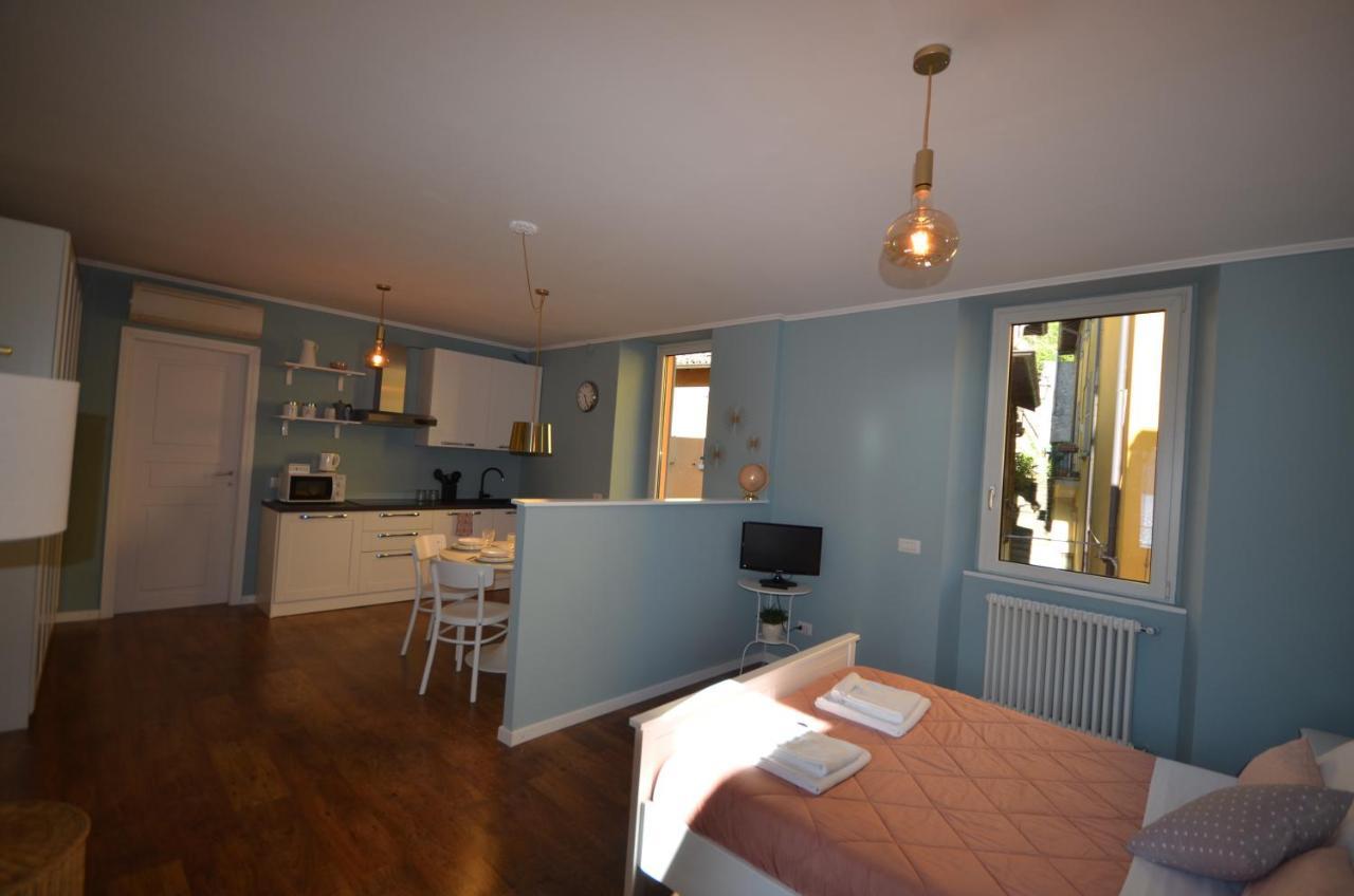 Vila Varennahouse Aston Apt Exteriér fotografie